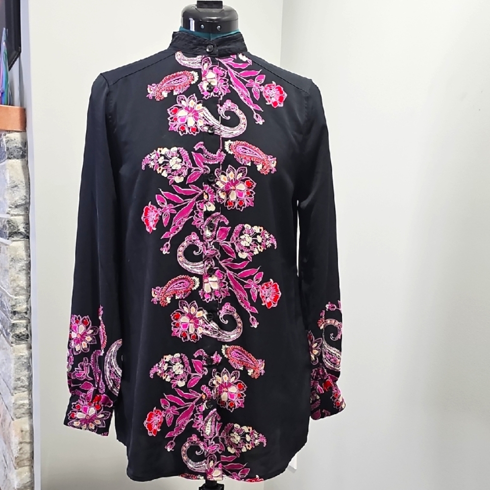Chico’s Floral Notch Neck Tunic Top Button Down Size 0.
